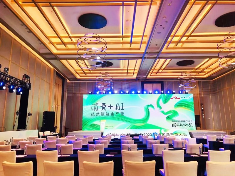 你是否曾困惑于演艺服务中开具发票的具体流程？这里就带你深入了解，如何根据不同需求选择合适的开票方式。
