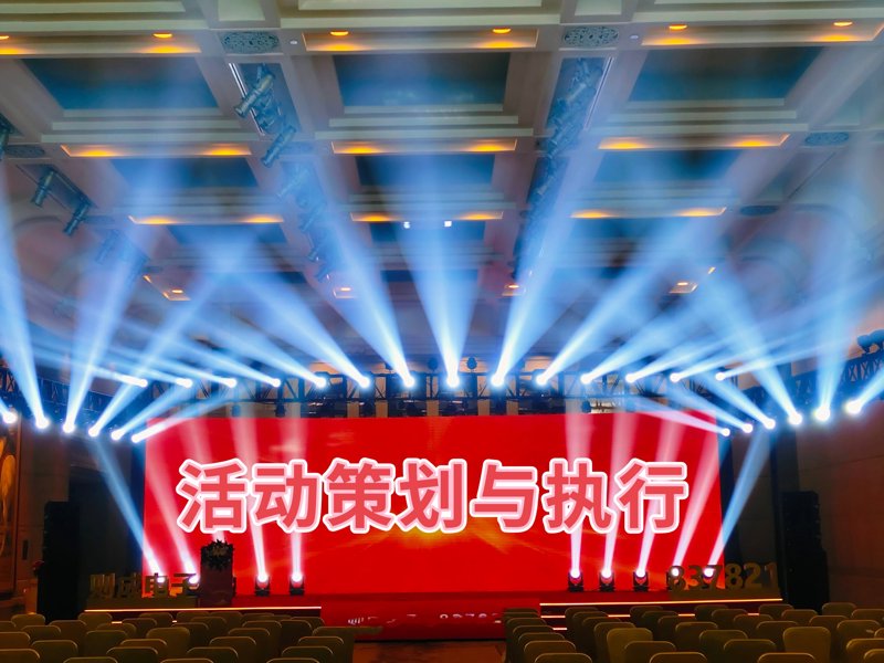 如何选择最合适的广告设计工具?一图看懂!